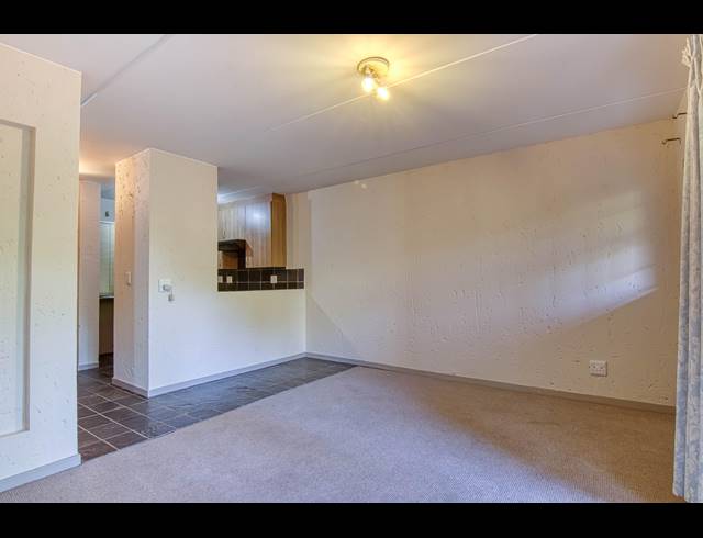 2 BEDROOM APARTMENT TO LET IN FERNDALE